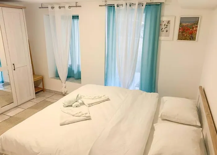 Magoria, Nel Cuore Della Citta Vecchia Di * לוקרנו